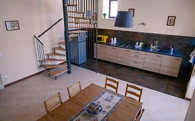 U Passiaturi Big House